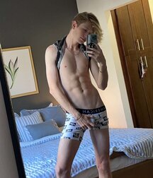 Friday Delights Hot Twink Porn 60df9854020a2.jpg