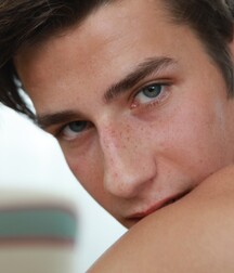 New Week New Hotties Gay Twinking Porn 60e370341e99a.jpg