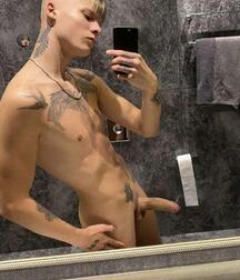 Friday Sizzlers Gay Twink Porn 60e8a63d200d8.jpg