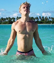 August Summer Sizzlers Gay Porn