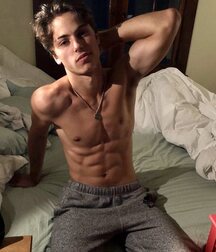 August Summer Sizzlers Gay Porn 6116f1a486c4b.jpg