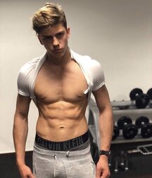 August Summer Sizzlers Gay Porn 6116f1af97d40.jpg