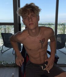 Pretty Boys Twink Gay Porn 613388991b2d6.jpg