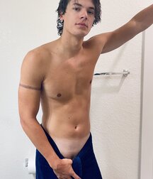 Friday Hotties Cute Young Guys Twink Porn 613bdb251db08.jpg