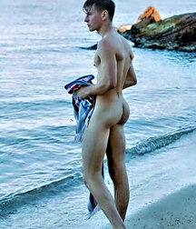 Gorgeous Guys Gay Twink Porn 616368e44e217.jpg