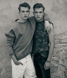 Male Beauty Twink Tube Art (Non Porn) 61942e1f4198e.jpg