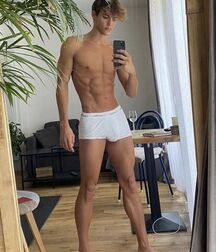 Hansome Hunks in Trunks Gay Tube 61a2705d6c8cf.jpg