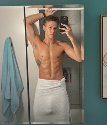 Welcome December Gay Tube Porn 61a7f871ac6a5.jpg