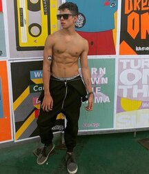 Happy Friday Gay Twink Porn Price 61d8c13826f9d.jpg