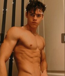 I Think This Will Fit Nicely Gay Twink Porn 622f892b6b738.jpg