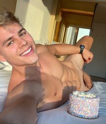 Fancy Cumming Round Gay Twink Porn 624cb641ce59f.jpg