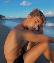 Happy Thursday Bound Gay Twink Porn Tube 62eb372c8b826.jpg