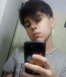 boy selfies 5ebab2f491296.jpg