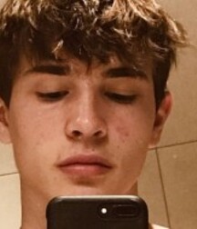 boy selfies 5ebab2f971344.jpg