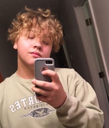 boy selfies 5ebab30a95ea9.jpg