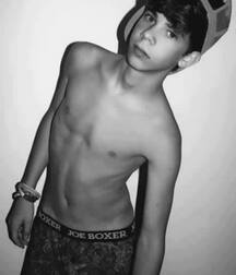Tom's sweet boys 1 cute shirtless twinks 5eb990247d70d.jpg
