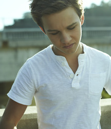 Tom's sweet boys 1 cute shirtless twinks 5eb9903fad93e.jpg