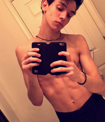 Cute boys  5ea80f1d74964.jpg