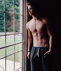 Cute boys  5ea80f6fa7a33.jpg