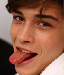 Cute boys  5ea80fa9b0401.jpg