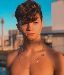 Teens boys 5eb00560eb795.jpg
