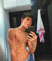 Teens boys 5eb005d5cd9ff.jpg