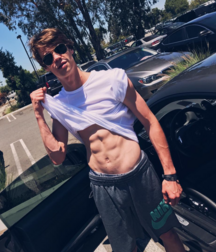 Boys mix 5eee3cff4ff18.png