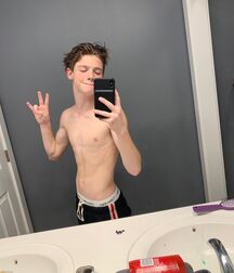Alexryt mix shirtless and boys porn 5f0086b27848d.jpg