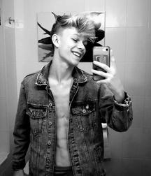 Alexryt mix shirtless and boys porn 5f00872f8d3f2.jpg