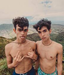 Alexryt mix shirtless and boys porn 5f00899b9a937.jpg