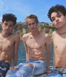 Alexryt mix shirtless and boys porn 5f008a29613bf.jpg