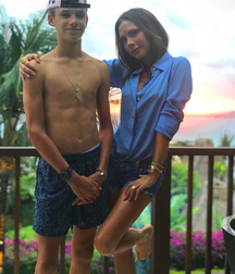 Alexryt mix shirtless and boys porn 5f008c2c4e873.jpg