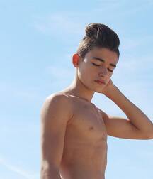 Alexryt mix shirtless and boys porn 5f008f9a9d9d1.jpg