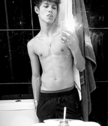 Alexryt mix shirtless and boys porn 5f009168c661d.png
