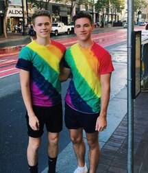 Rainbow Twinks Love Tube Mix 60ec64d621c81.jpg
