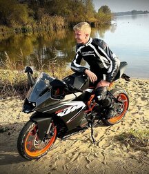 Biker Boys Gay Porn Public 6100025aa76ce.jpg