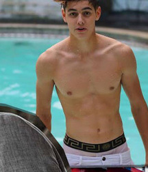 shirtless beauties gay tube teens 5fe45938a2290.jpg