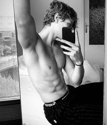 gay tube shirtless beauties nonude 60851e2a46156.jpeg