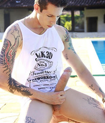 GAY PORN TUBE MENINOS DO MUNDO  6042eb9487735.jpg