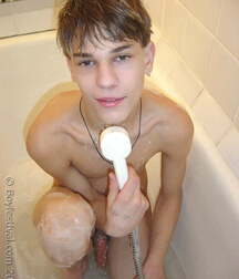 Teen boys porn take a bath 5f5f999a723bf.jpg