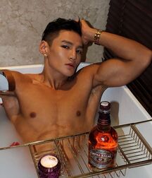 white and Asian Model Gay Tube 607495bf89d36.jpg