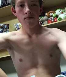Hot swimmer dick selfie GBT Gay Porn Tube 60d104dad4a9f.jpg
