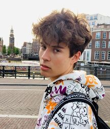 The guys of today with their cool looks and cocks twink tube