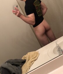 Me 5efb6e9a77d9d.jpg