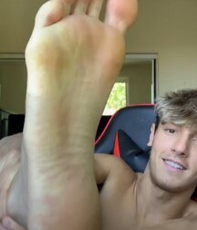 Boy Feet gay tube mix 5f92edb851e71.jpg