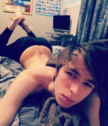 most beautiful twinks (IO9) 5f7756e8ca997.jpg