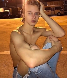 most beautiful twinks (IO9) 5f77571bdb169.jpg