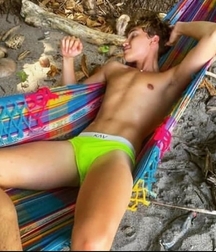 most beautiful twinks (IO9) 5f77578069230.jpg