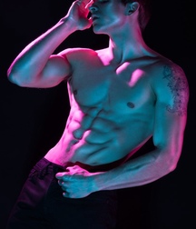 Model Boys Stars Gay Tube 60aa324c6cf6f.jpg