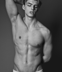 Faces Twink Tube 60e462ab0a223.jpg